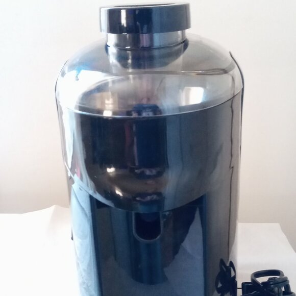 Lot Of Kitchen Appliances/ Hamilton Beach Juicer/Pao Bamboo Steamer/Hand Mixer - Picture 3 of 16